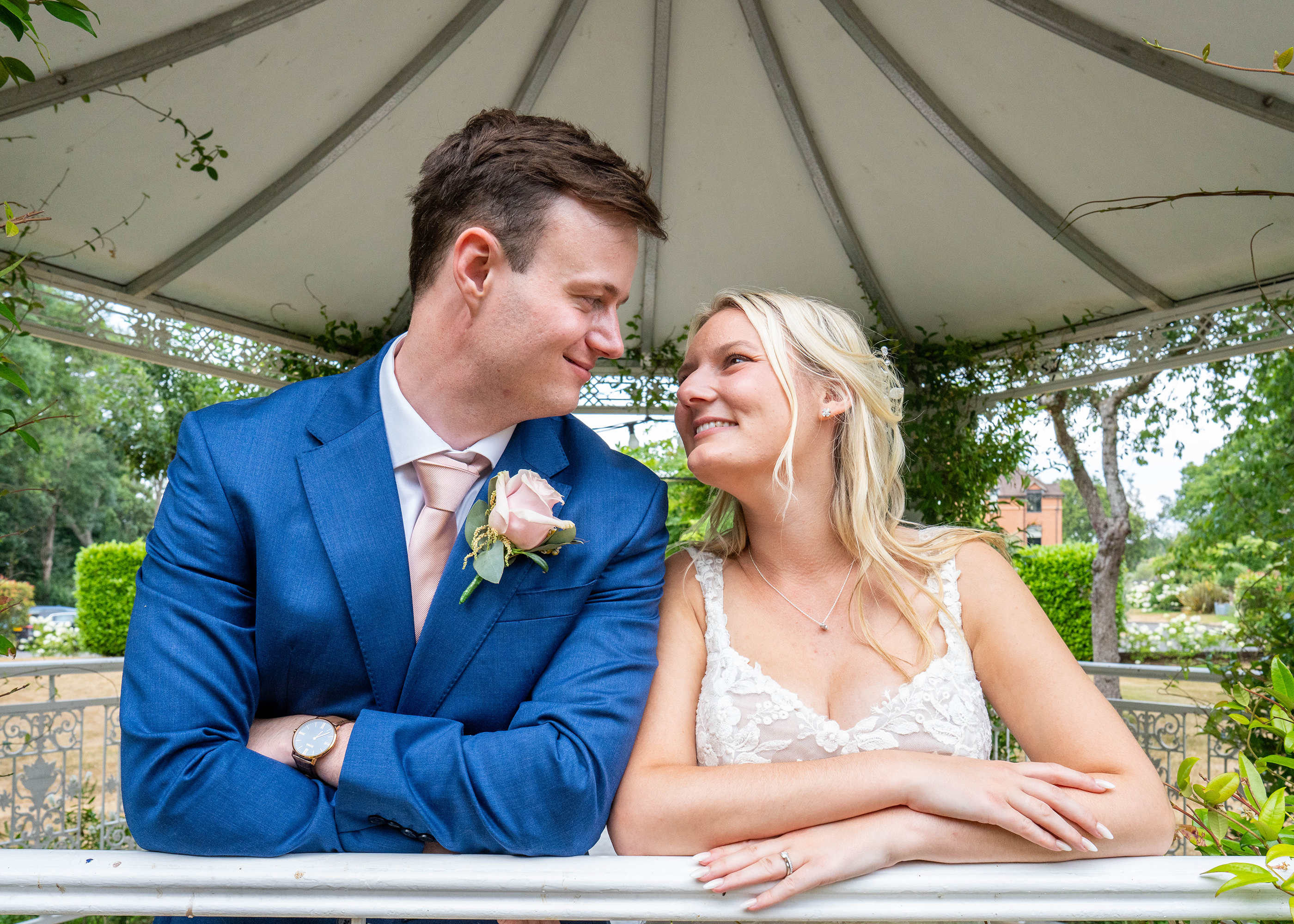 Guildford Manor wedding photography